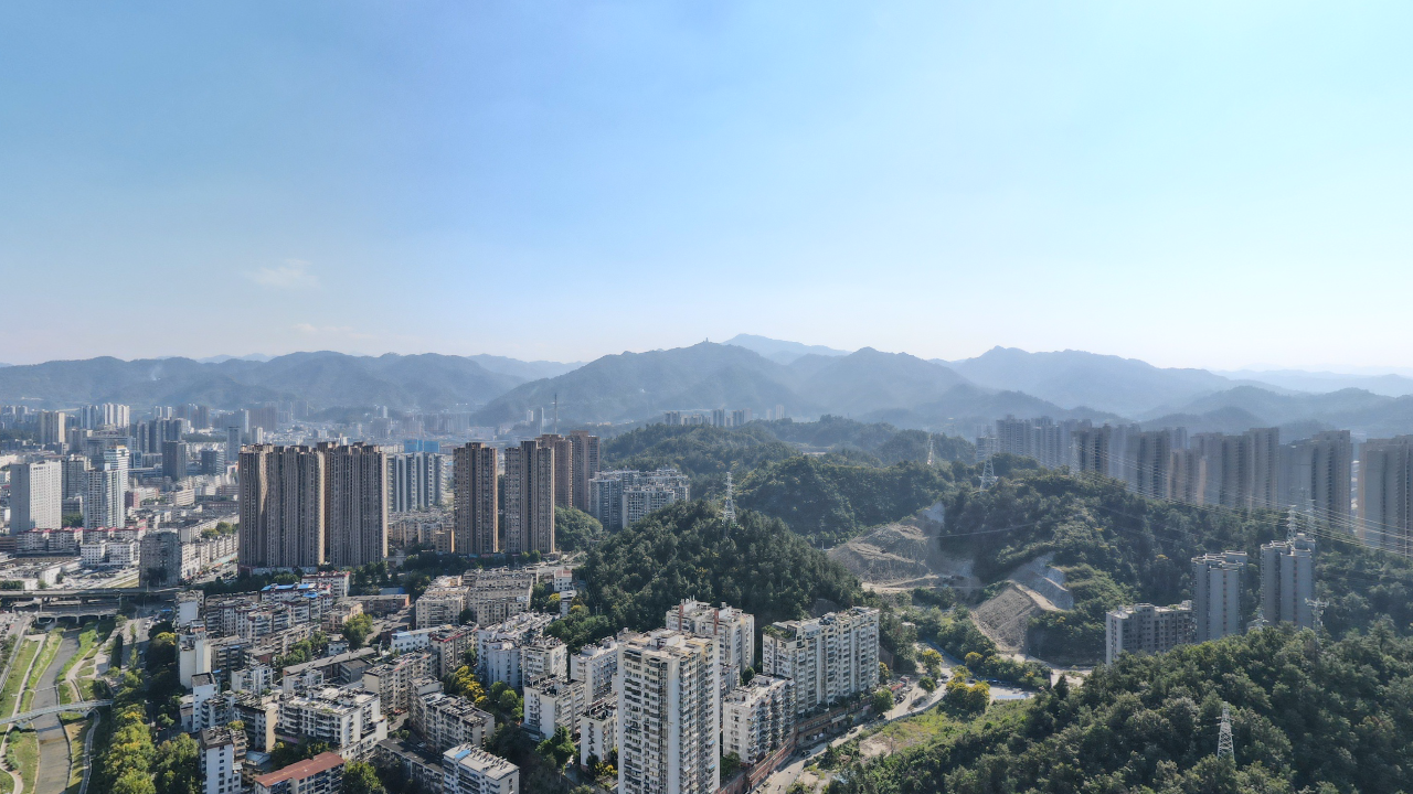 已制作 · 高清全景 02正视角封面