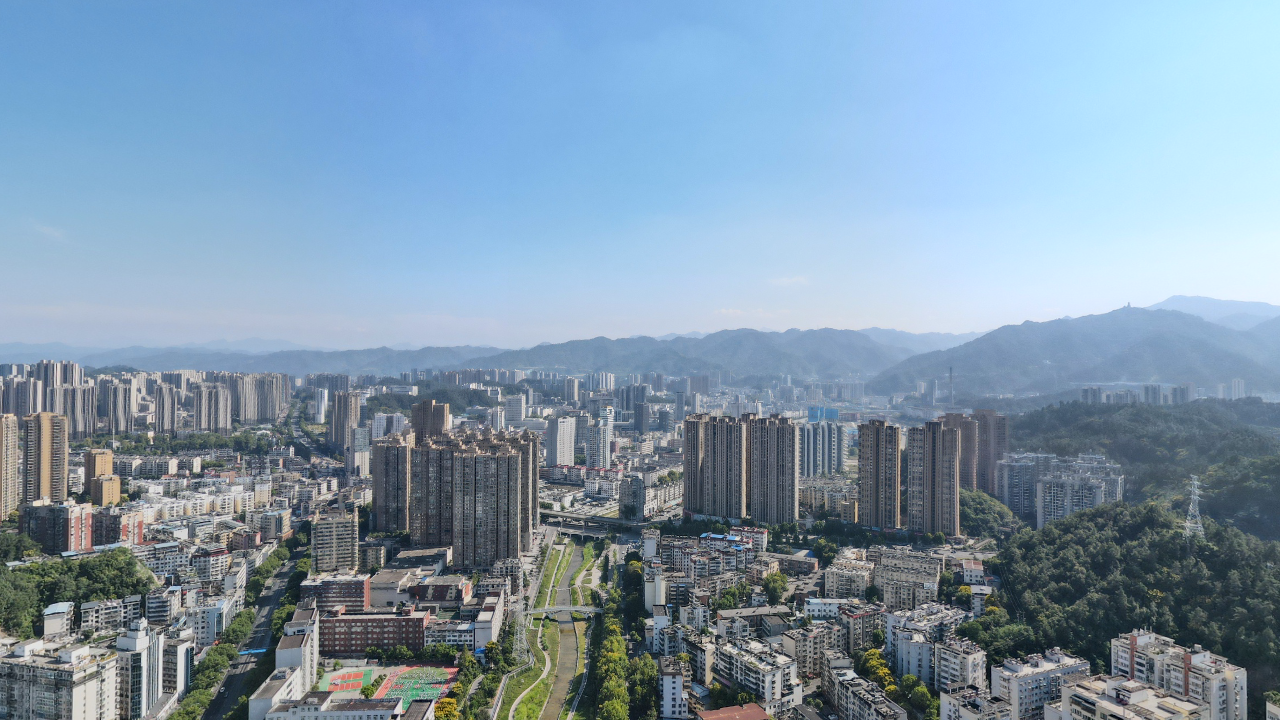 已制作 · 高清全景 04正视角封面
